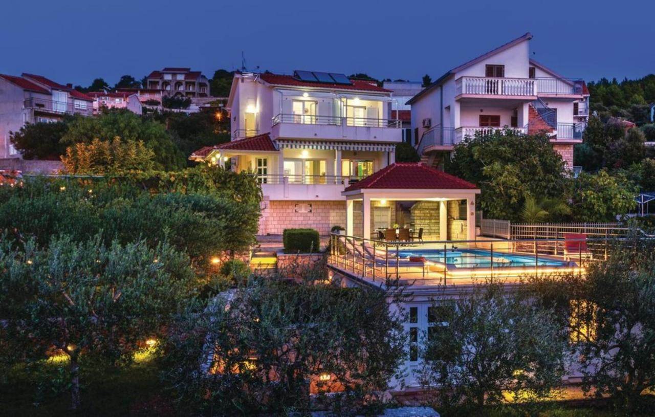 Villa Sucic Razanj ロゴズニッツァ エクステリア 写真