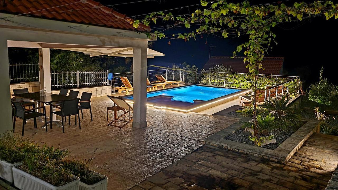 Villa Sucic Razanj ロゴズニッツァ エクステリア 写真